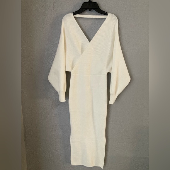 Fitted sweater dress - Picture 2 of 5